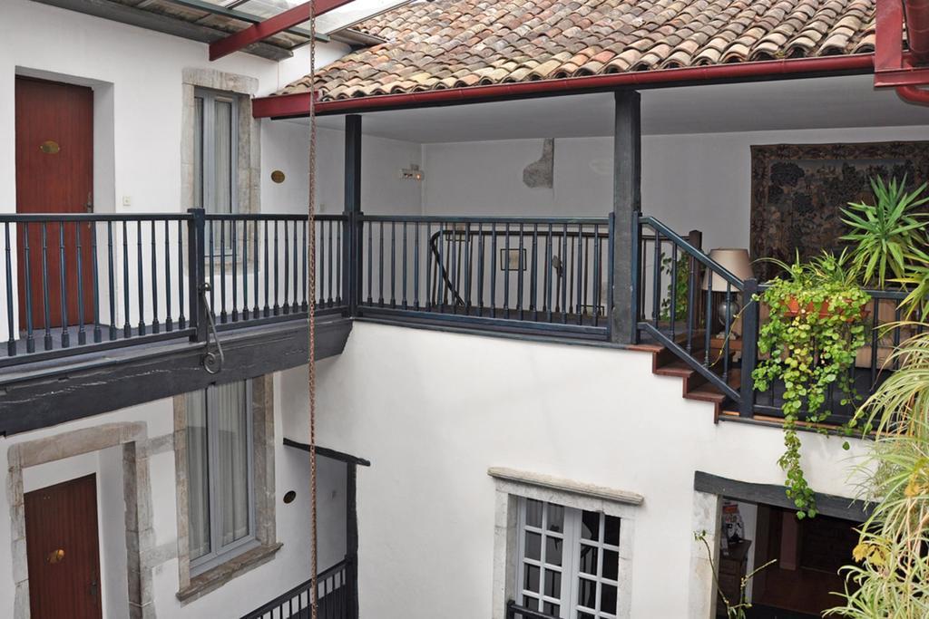 The Originals City, Hotel La Reine Jeanne, ออร์เตซ ภายนอก รูปภาพ