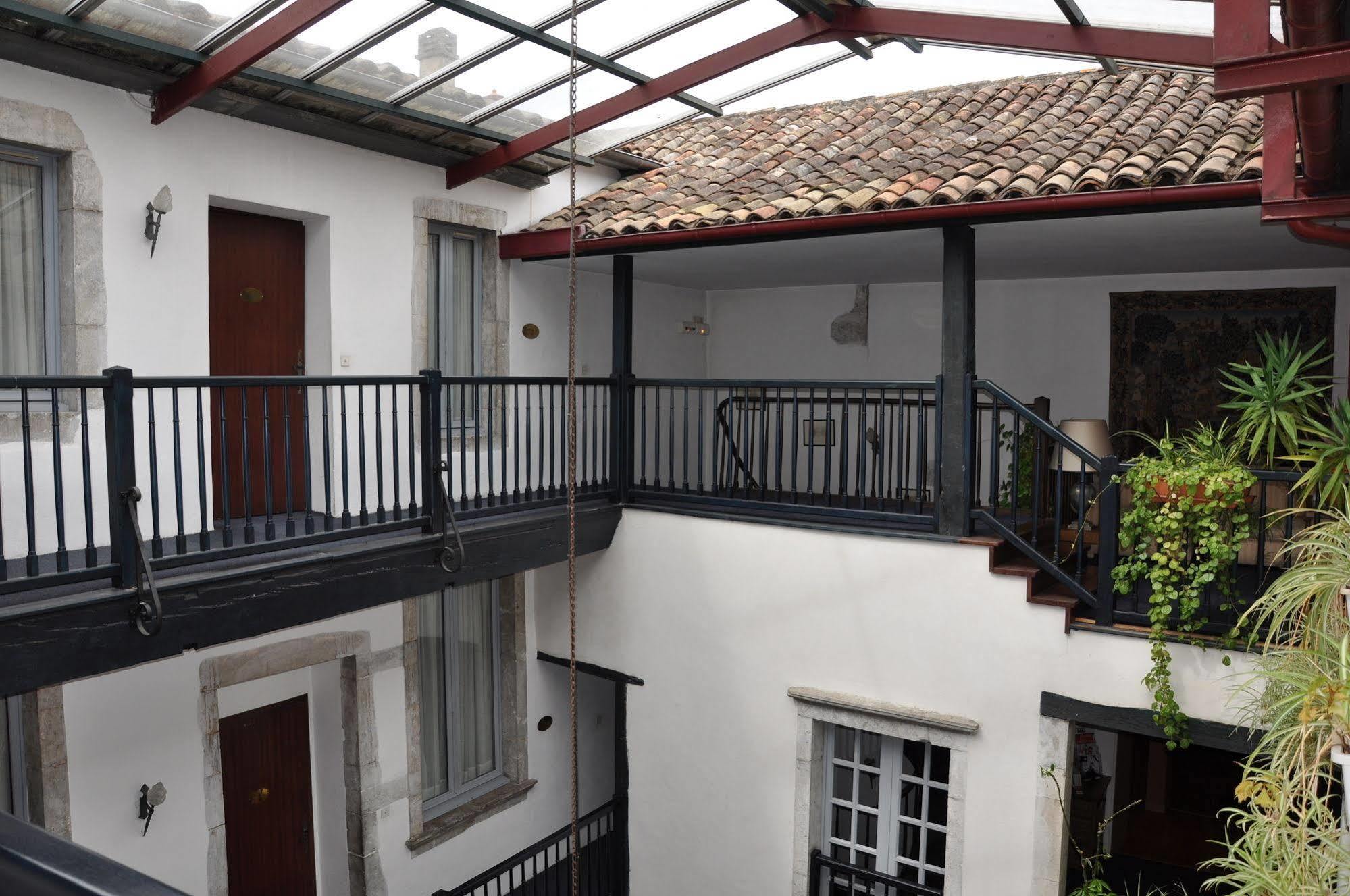 The Originals City, Hotel La Reine Jeanne, ออร์เตซ ภายนอก รูปภาพ