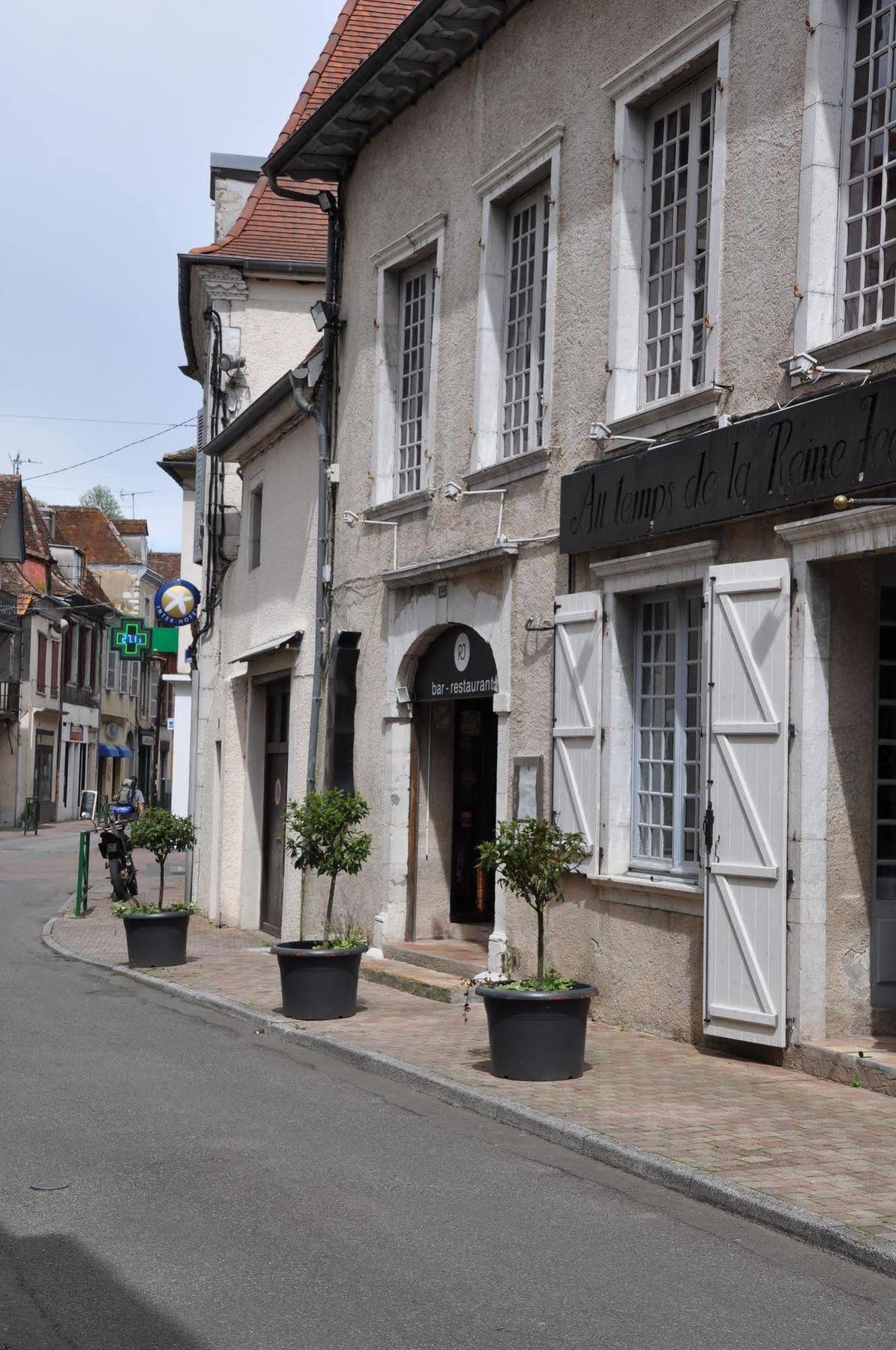 The Originals City, Hotel La Reine Jeanne, ออร์เตซ ภายนอก รูปภาพ
