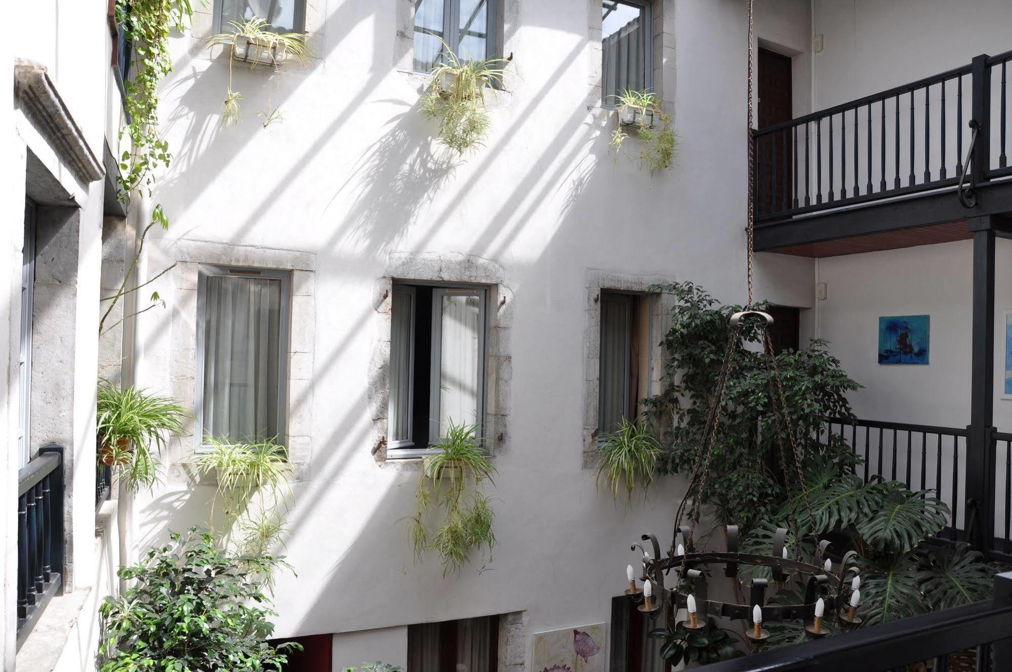 The Originals City, Hotel La Reine Jeanne, ออร์เตซ ภายนอก รูปภาพ
