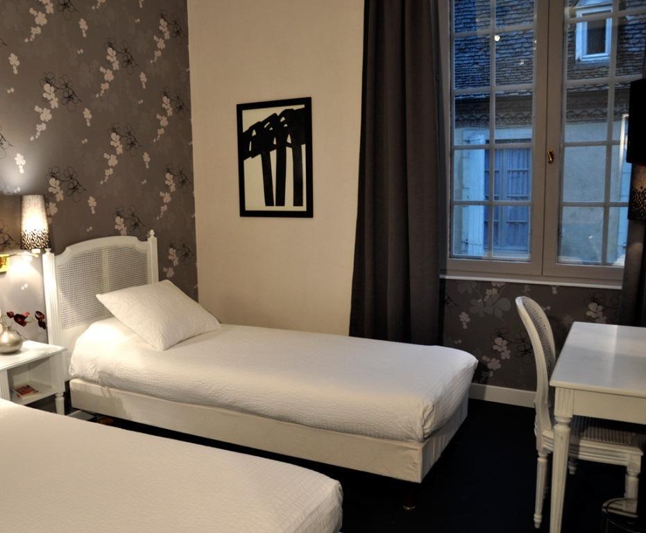 The Originals City, Hotel La Reine Jeanne, ออร์เตซ ภายนอก รูปภาพ